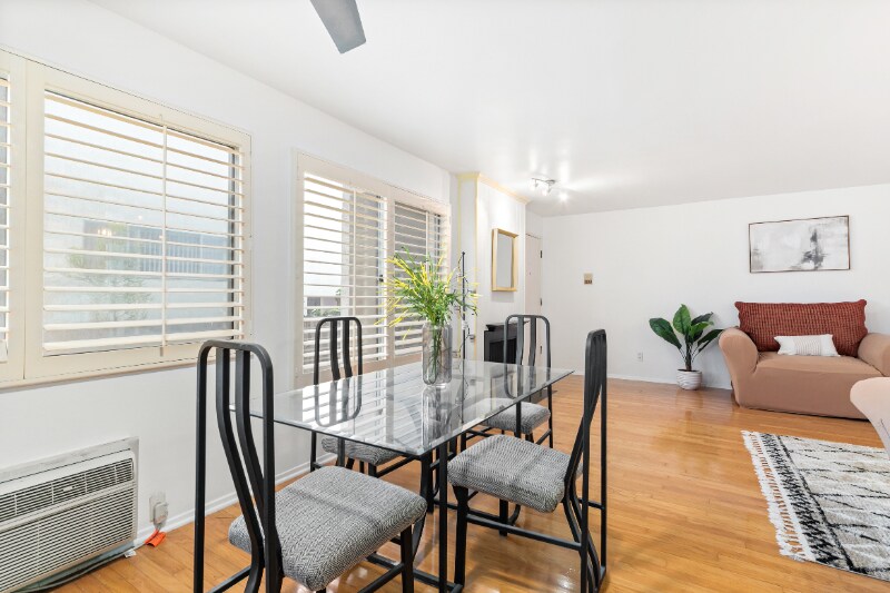 Building Photo - 1926 Glendon Ave