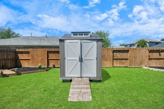 Building Photo - 20710 Mossy Hill Ln