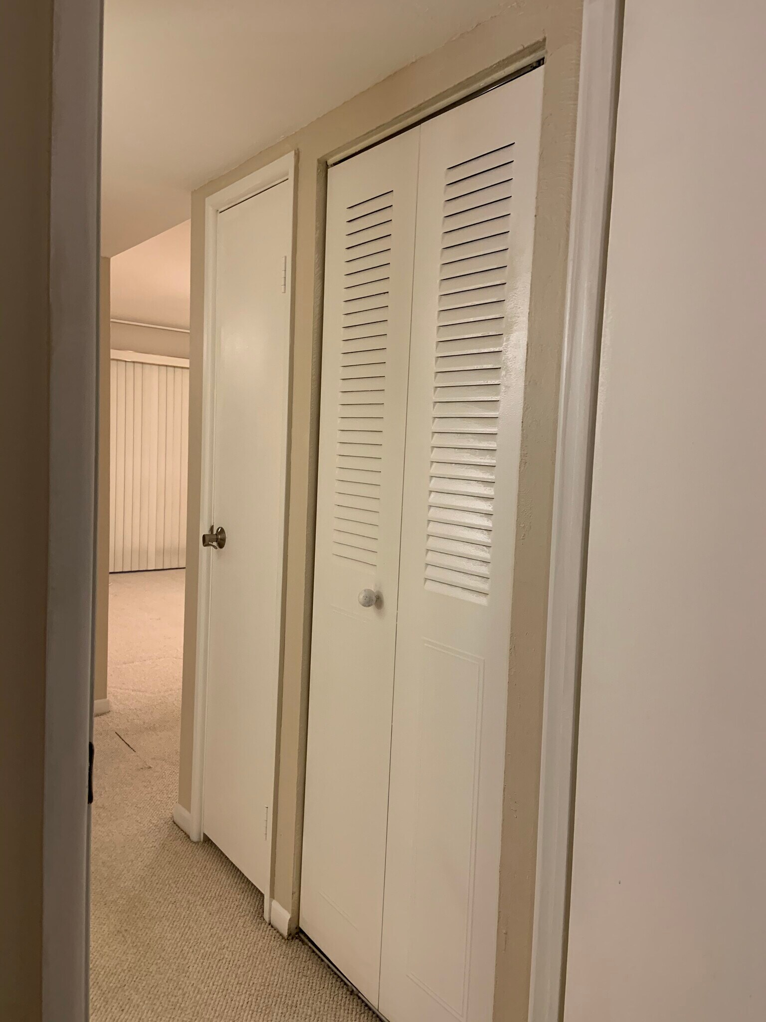 Building Photo - 9422 Bay Colony Dr