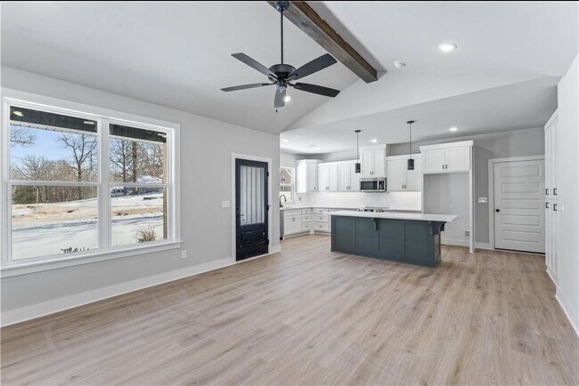 Building Photo - 6 Moniave Ln