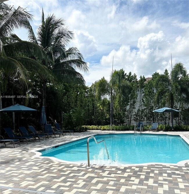 Building Photo - 8951 Madrid Cir