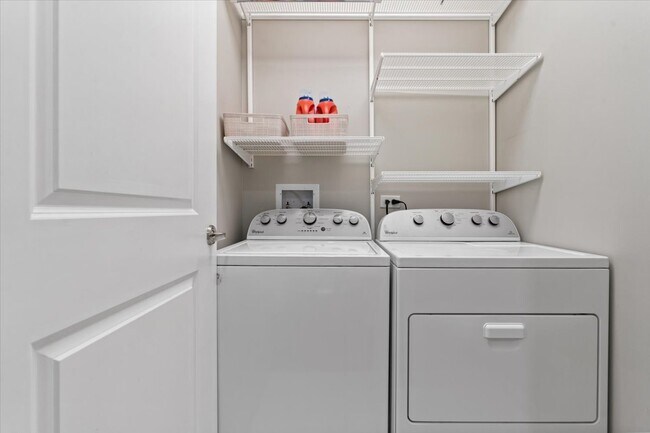 Building Photo - 55 E Erie St