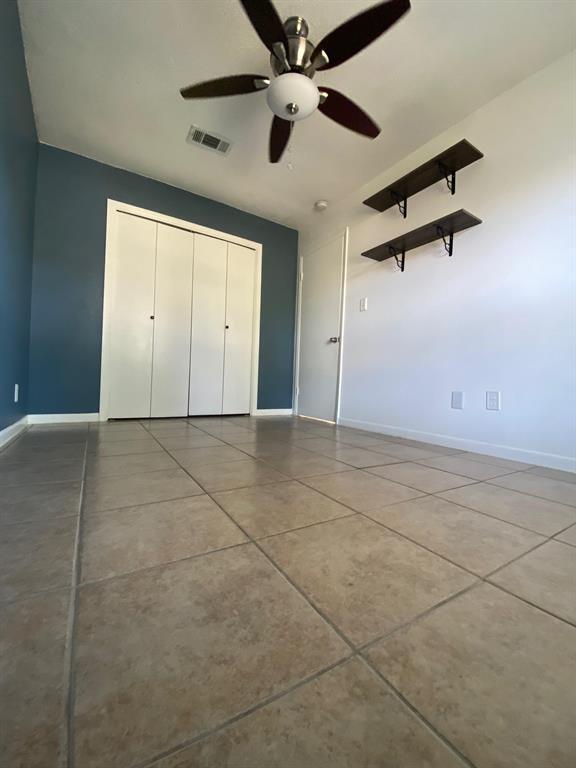 Building Photo - 1605 Windrift Way