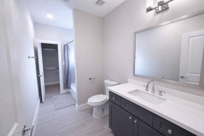 Building Photo - 10806 Warwana Rd