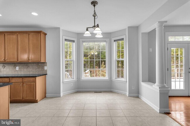 Building Photo - 22855 Oakgrove Rd