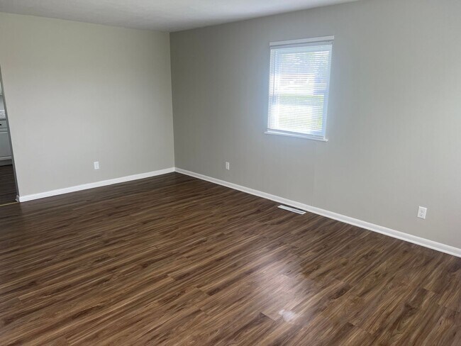 Building Photo - 10-12 Morehouse Ct-NOREMAC