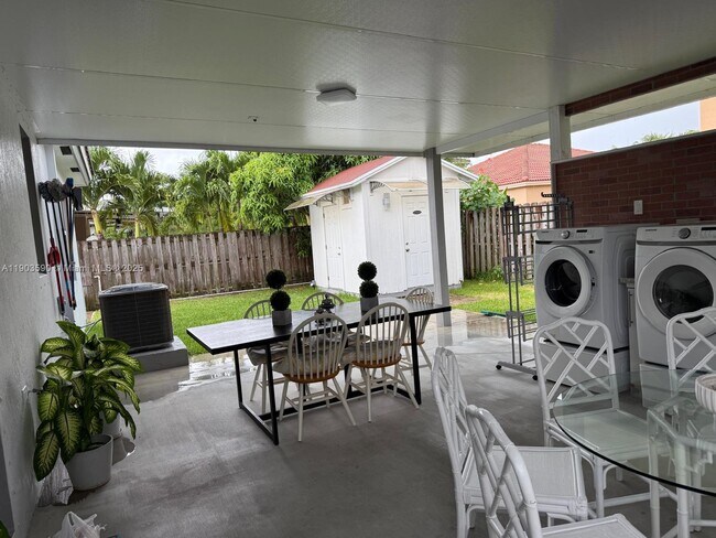 Building Photo - 22522 SW 109th Passage