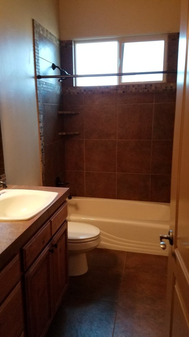 Building Photo - Beautiful Home in The Boulders