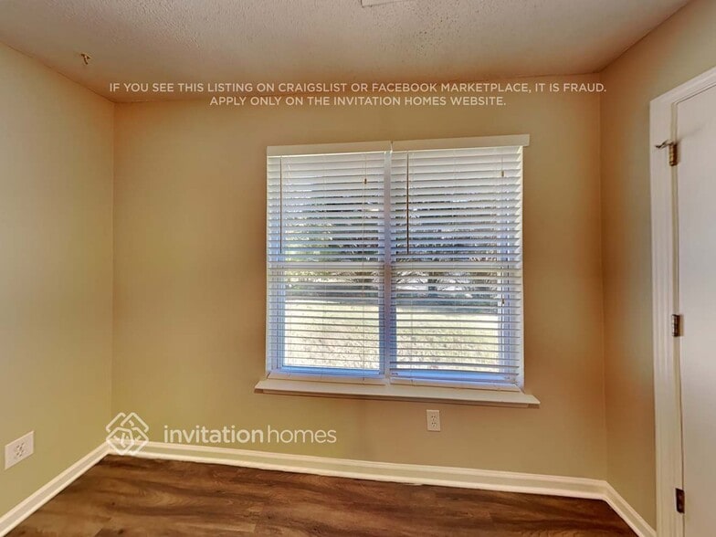 Building Photo - 401 Legend Creek Point