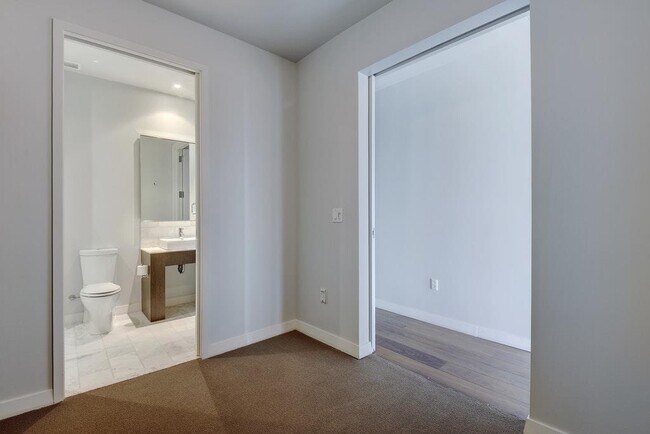Building Photo - 210 Lavaca St