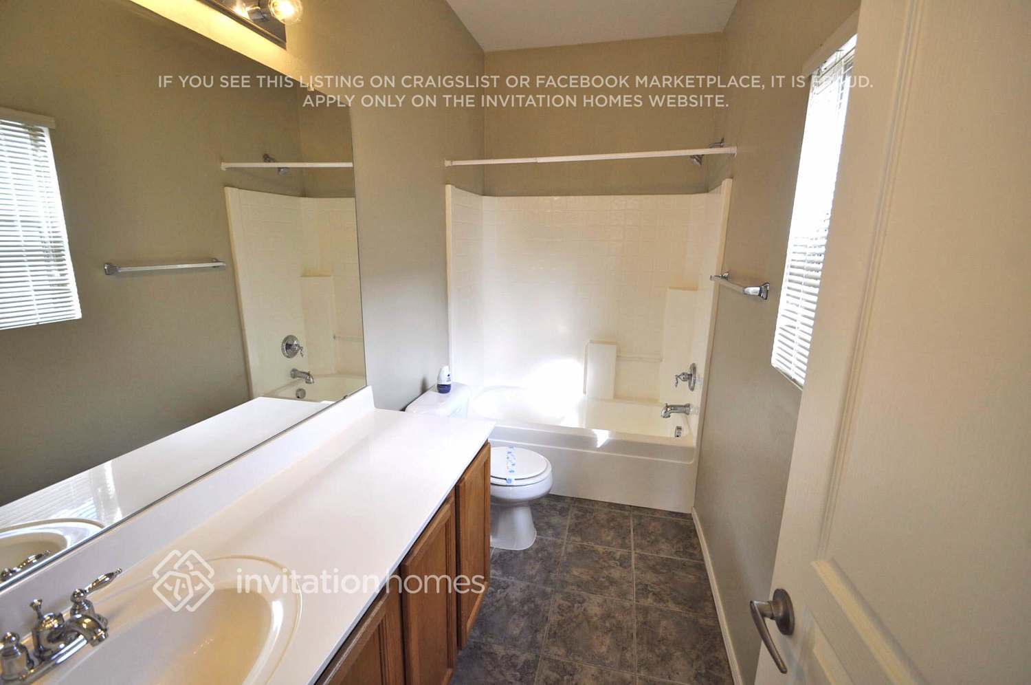 Building Photo - 17137 W Saguaro Ln