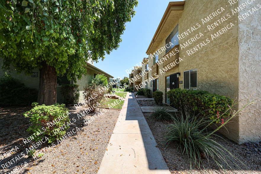 Building Photo - 4630 N 68th St