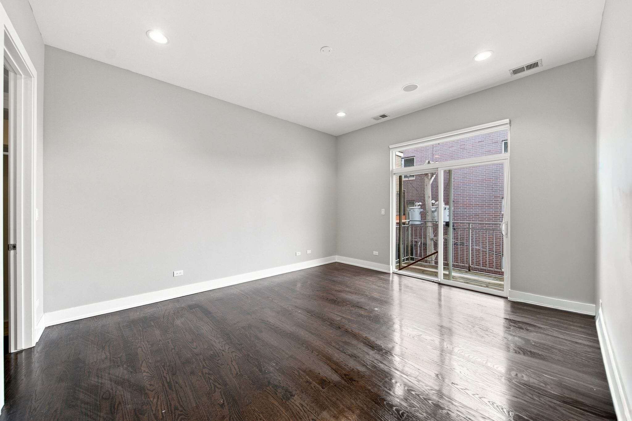 Primary Bedroom - 815 N Ashland Ave