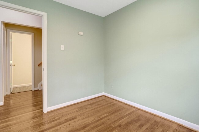 Building Photo - 8005 Candlewood Dr