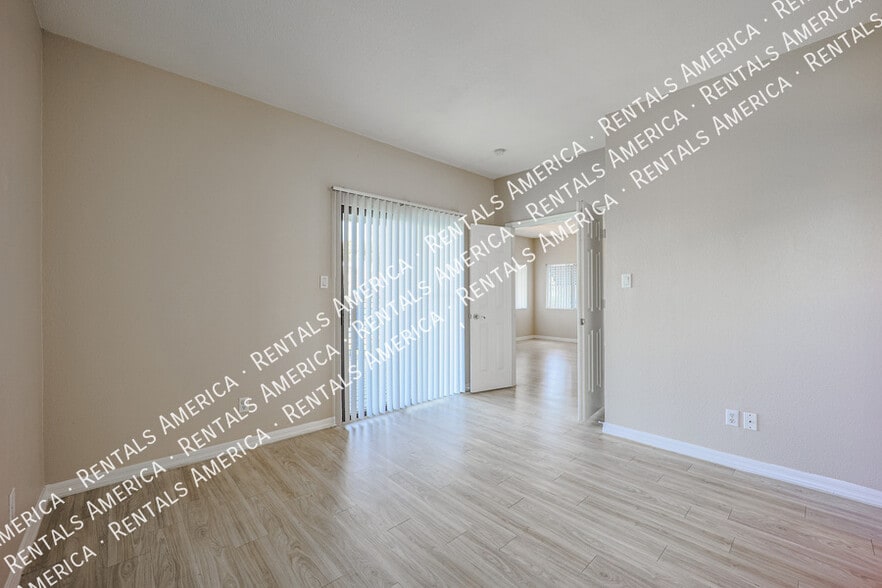 Building Photo - 855 N Dobson Rd