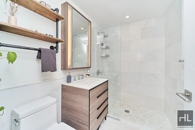 Building Photo - WEBSTER AVENUE