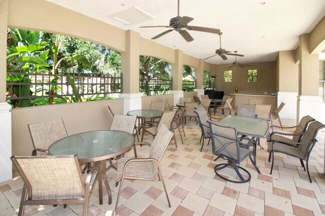 Building Photo - 1219 Cielo Ct
