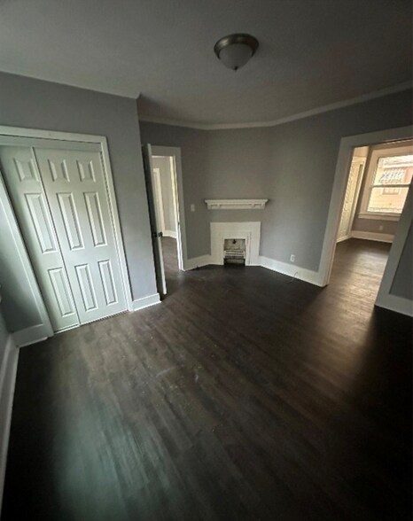 Building Photo - 525 5th St