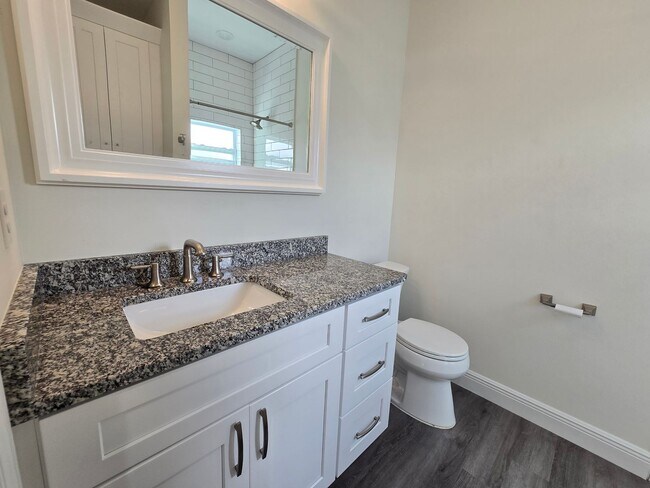 Building Photo - Charming 3-Bedroom, 2-Bath Home in Sarasota ~ Near Legacy Trail