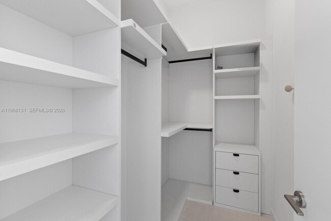 Building Photo - 480 NE 31st St