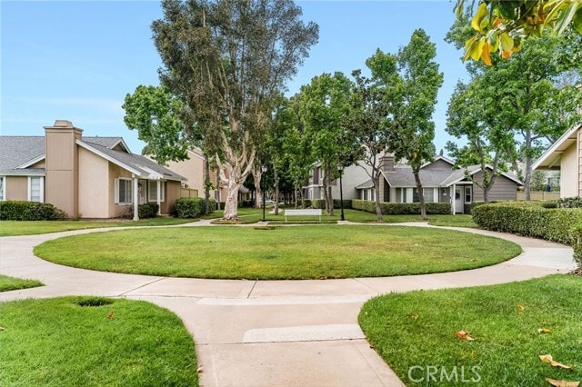 Building Photo - 16 Fox Hollow