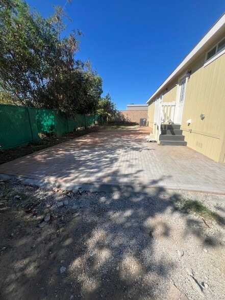 Back Yard - 1540 Adam St