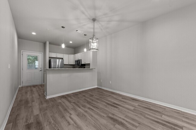 Building Photo - Concord Village