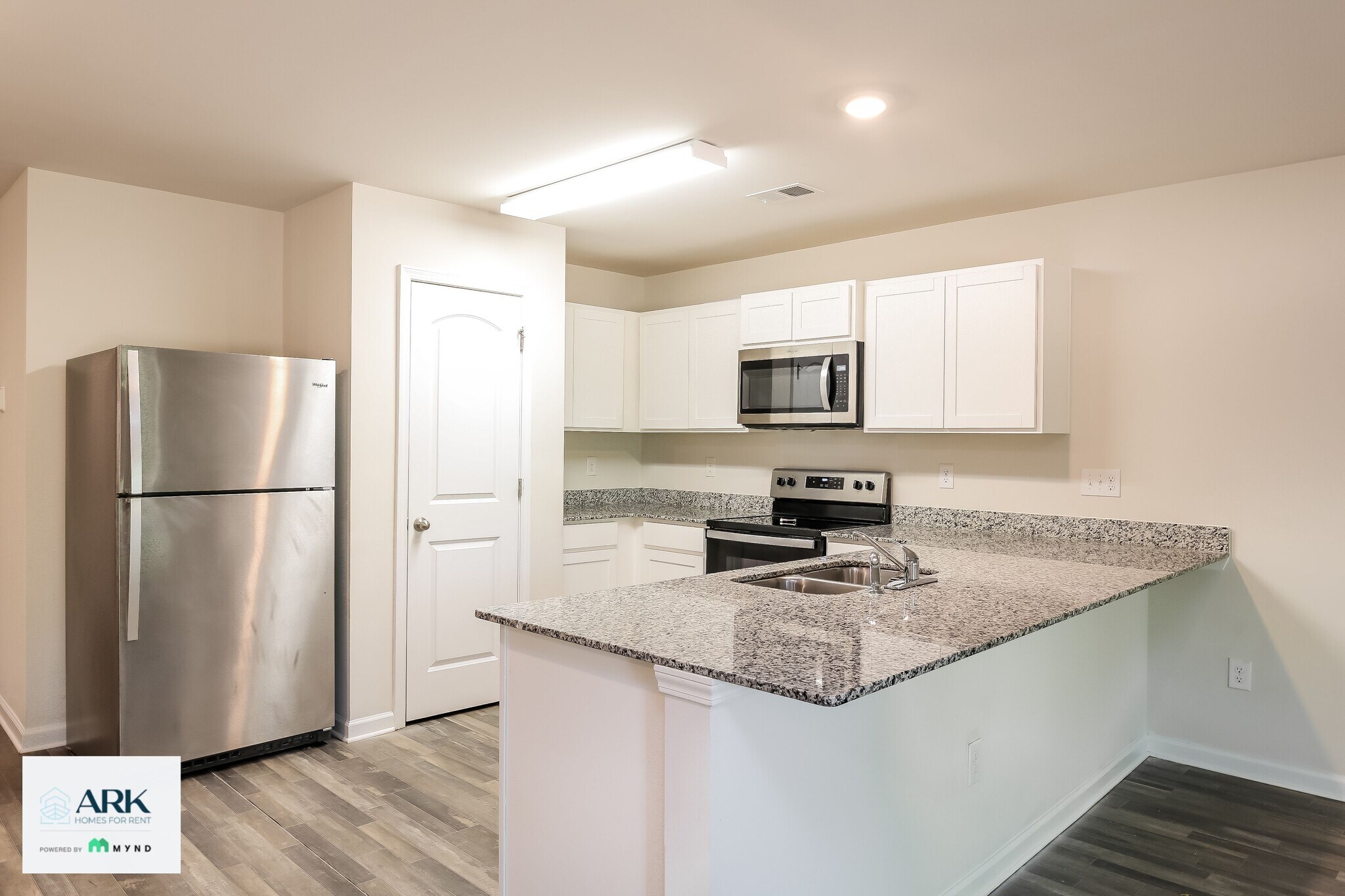 Building Photo - 173 Queens Cir