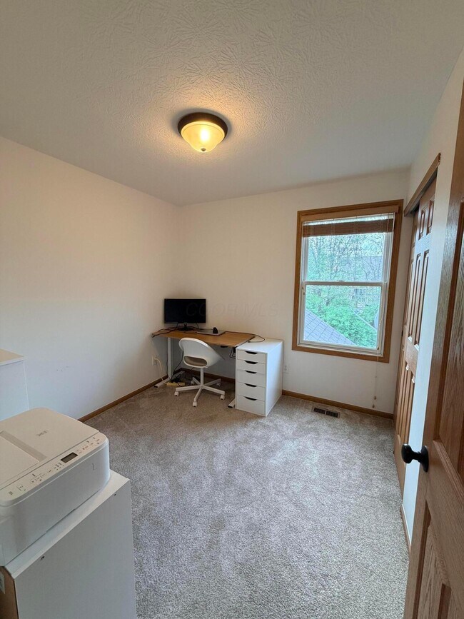 Building Photo - 5205 Wabash River St