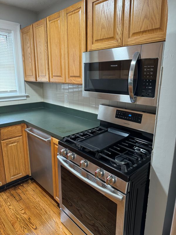 Building Photo - 114 Kneeland Rd