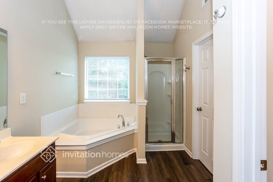 Building Photo - 183 Madelia Pl