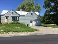 Building Photo - 497 Hinckley Rd