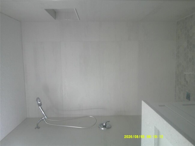 Building Photo - 437 Columbia Ave