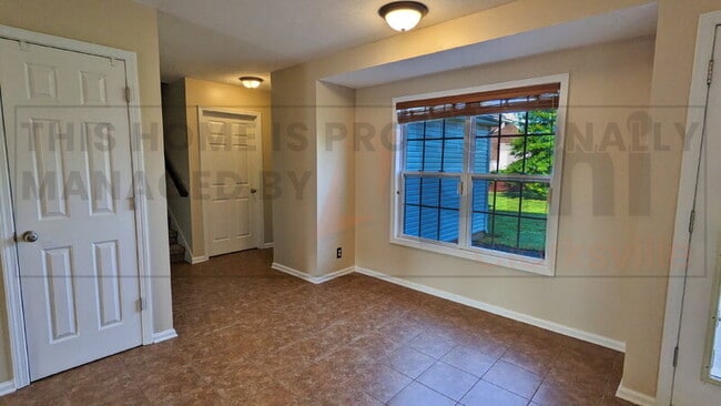 Building Photo - 3012 Outfitters Dr