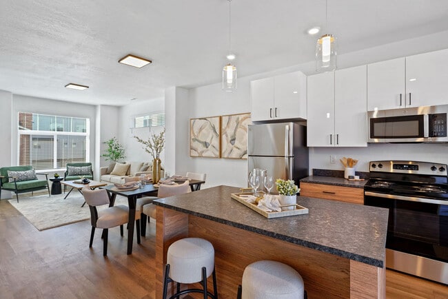 Building Photo - Current by Lotus