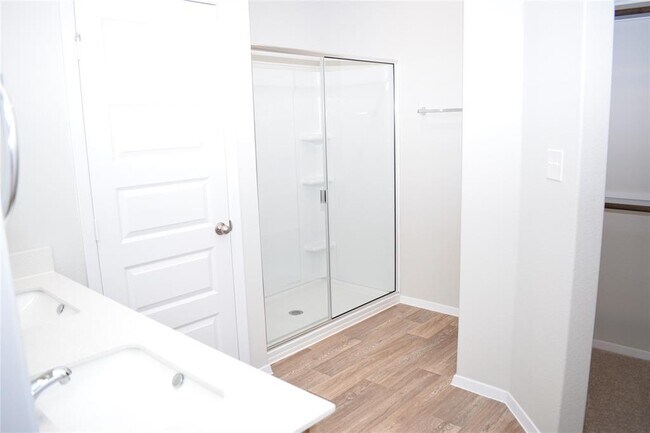 Building Photo - 2705 Towy Rd