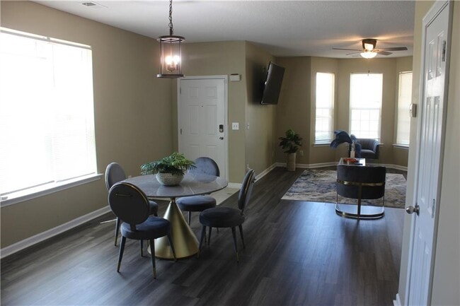 Building Photo - 7431 Battlecreek Ln