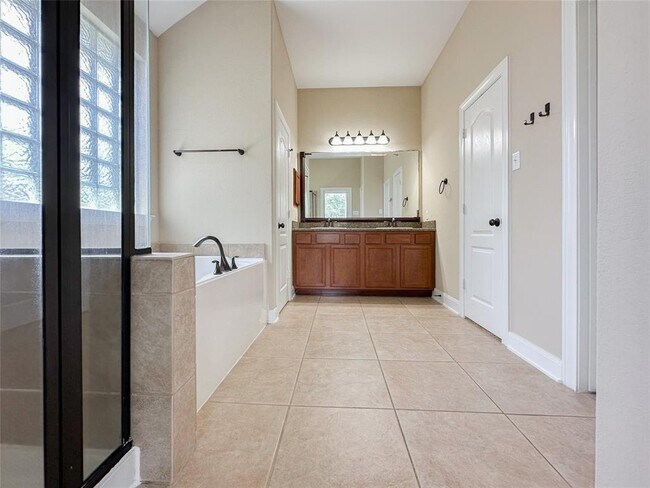 Building Photo - 83 Buck Trail Pl