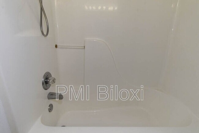 Building Photo - 11107 Dede Dr