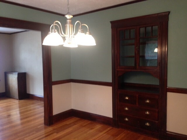 Building Photo - 280 Willow St