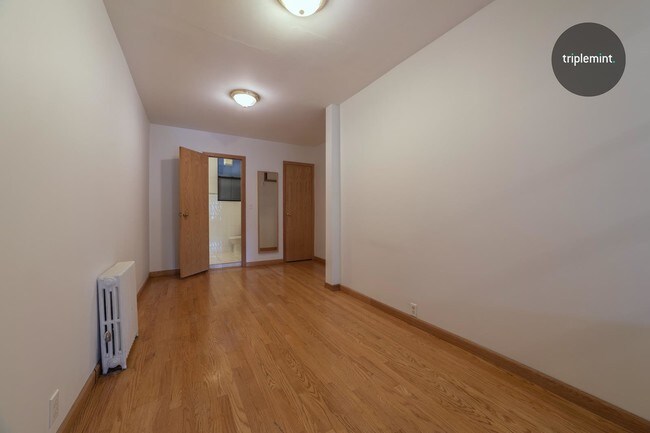 Building Photo - 1712 Second Avenue