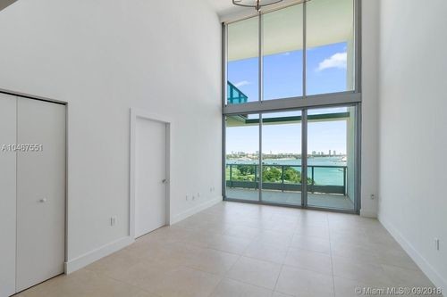 Building Photo - 900 Biscayne Blvd