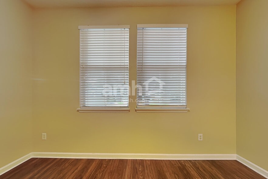 Building Photo - 3901 Ringneck Dr