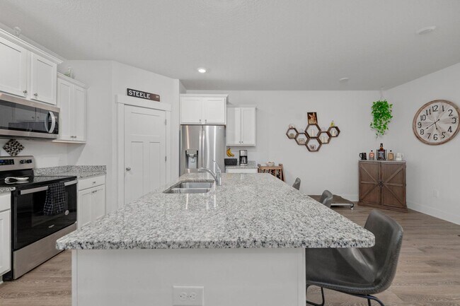 Building Photo - Your Gulf Breeze Dream Home Awaits in Forest Bay
