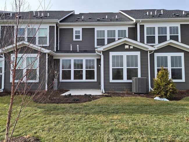 Building Photo - 24412 W Alexis Ln