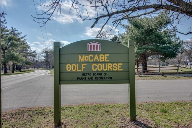 Building Photo - Awesome 2BE/2BA condo located in the heart of Sylvan Park community!