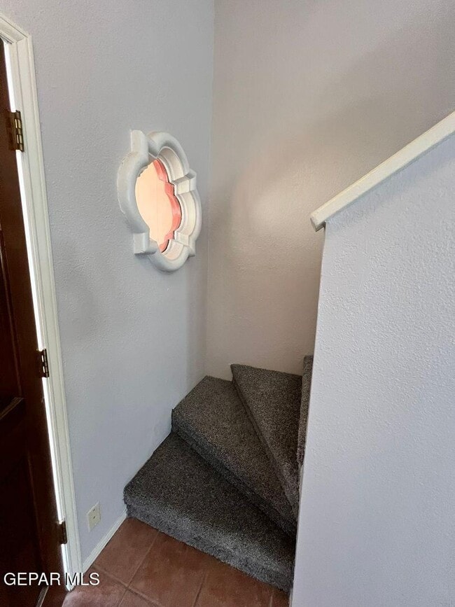 Building Photo - 673 Bristol Dr