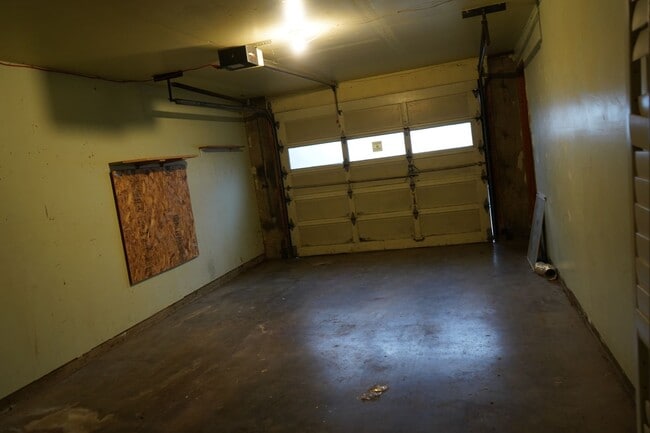 Building Photo - r3409NE59thStVancouver