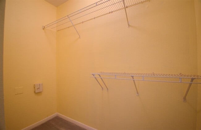 Building Photo - 2320 Gracy Farms Ln