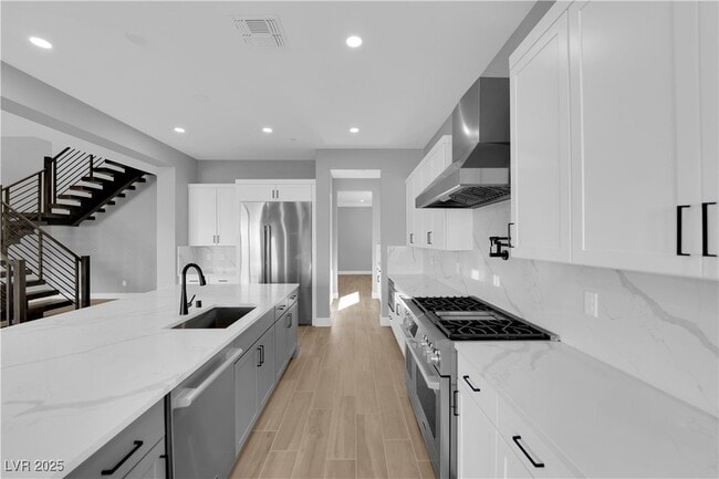 Building Photo - 10648 Stone Ledge Ave